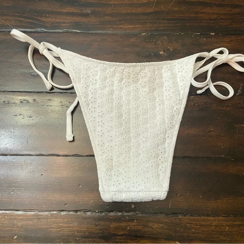 New! Frankie's Bikinis Bridgette White Eyelet String Bikini Bottom 1586